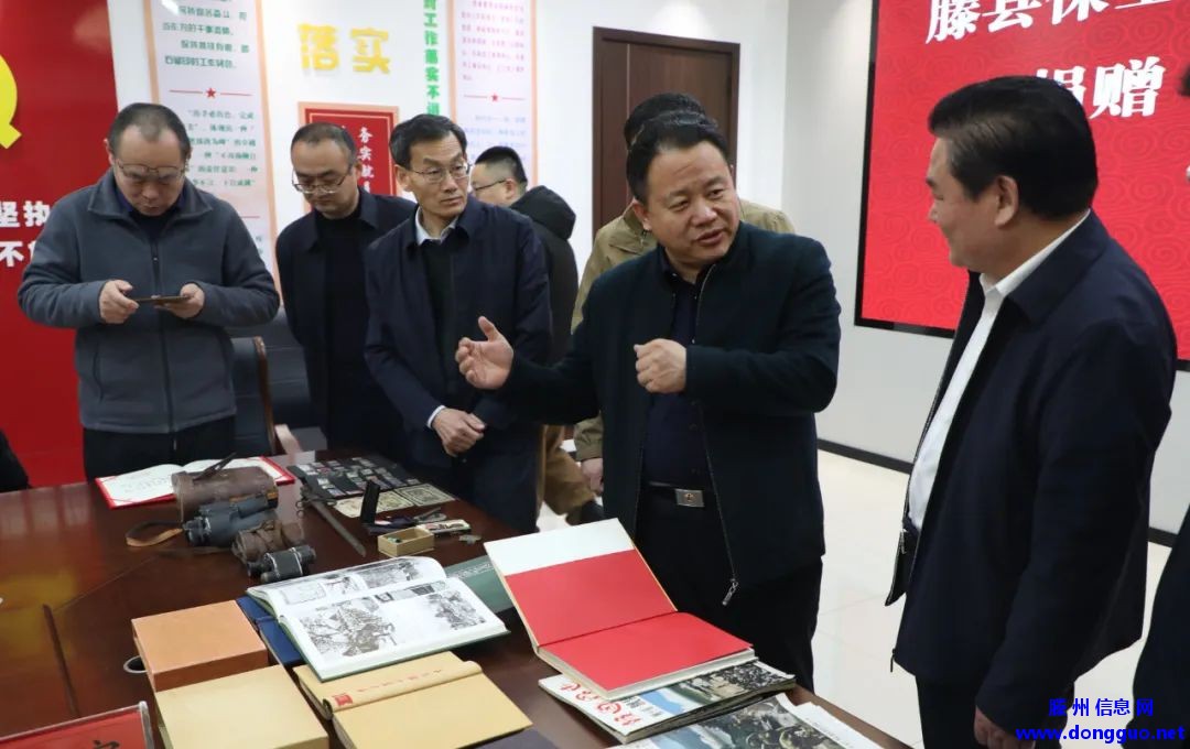 徐文博捐赠抗战史料实物 滕县保卫战纪念馆史料实物捐赠仪式举行