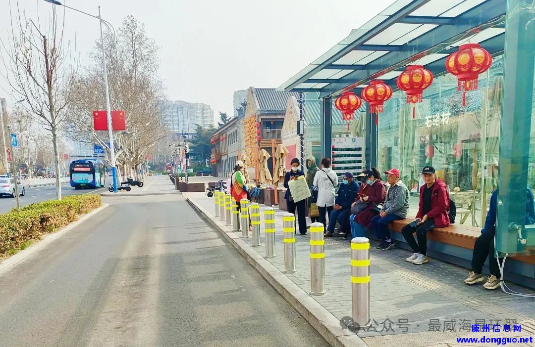 公交站台防撞柱，是个保护安全的好设施