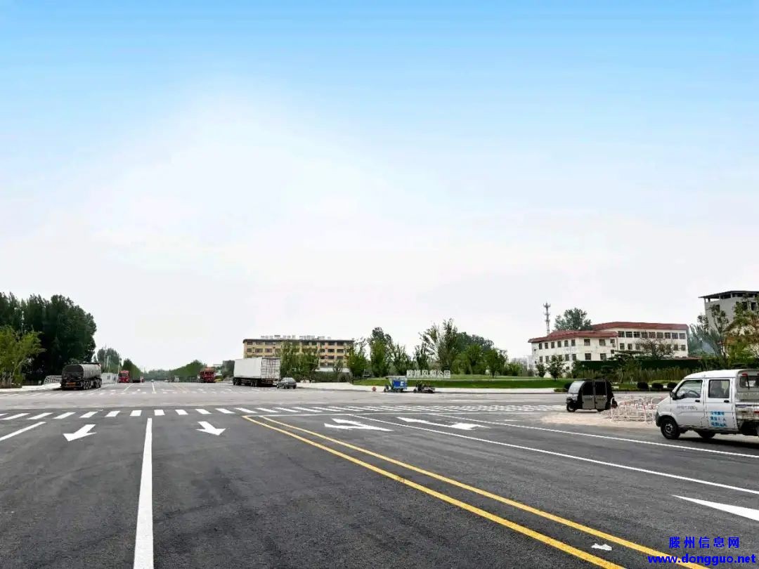 滕州城区这条主干道路正式开通，双向六车道！